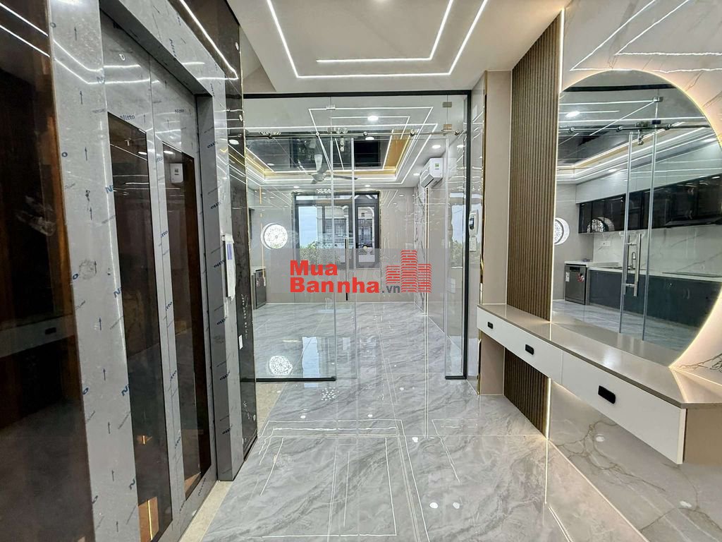 Siêu Phẩm Ngang 4,5m Xây 4 Tầng Thang Máy Hẻm 13m Khu VIP Lê Thị Riêng