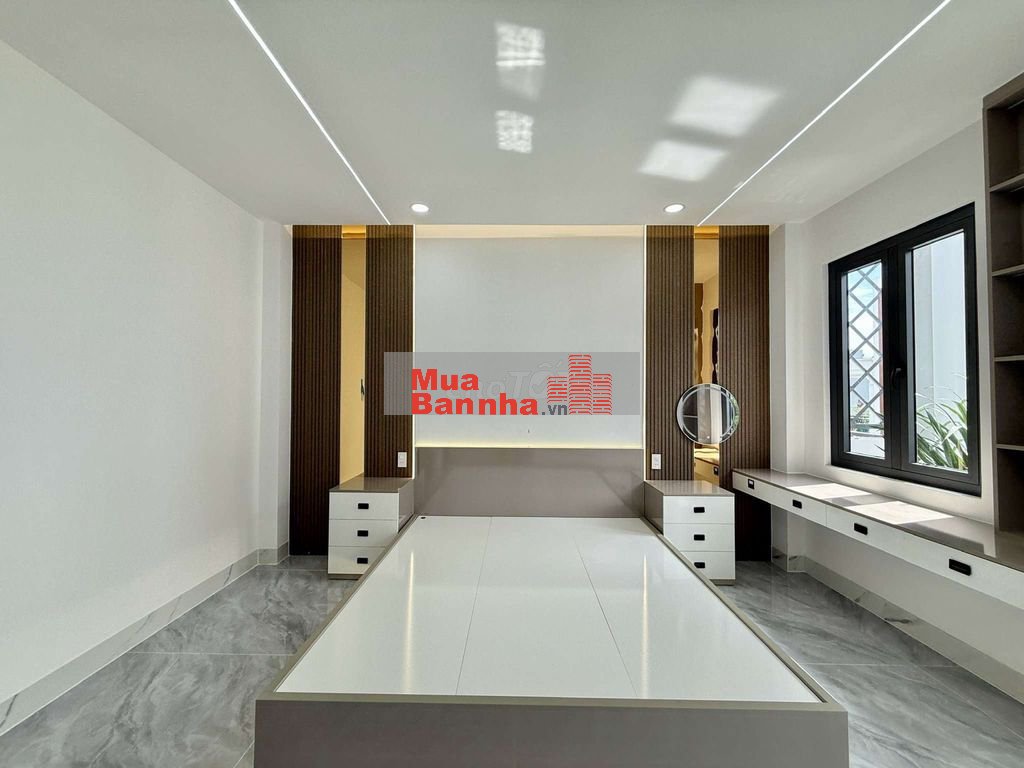 Siêu Phẩm Ngang 4,5m Xây 4 Tầng Thang Máy Hẻm 13m Khu VIP Lê Thị Riêng