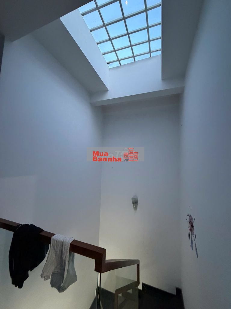 Chủ hạ bán căn nhà 3 tầng kiên cố đủ nội thất KDC đồng bộ Thủ Đức