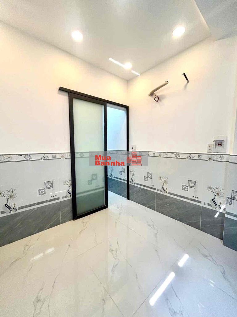 🏡 nhà bán 3m x 7m. 1 lầu. đường Phú định F16.Q8