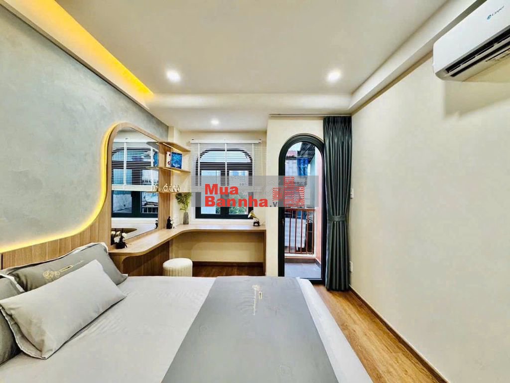 Nhà mới ở ngay Nguyễn Chí Thanh, 36m2, 4 tầng đúc, 3PN ,gần BV Chợ Rẫy