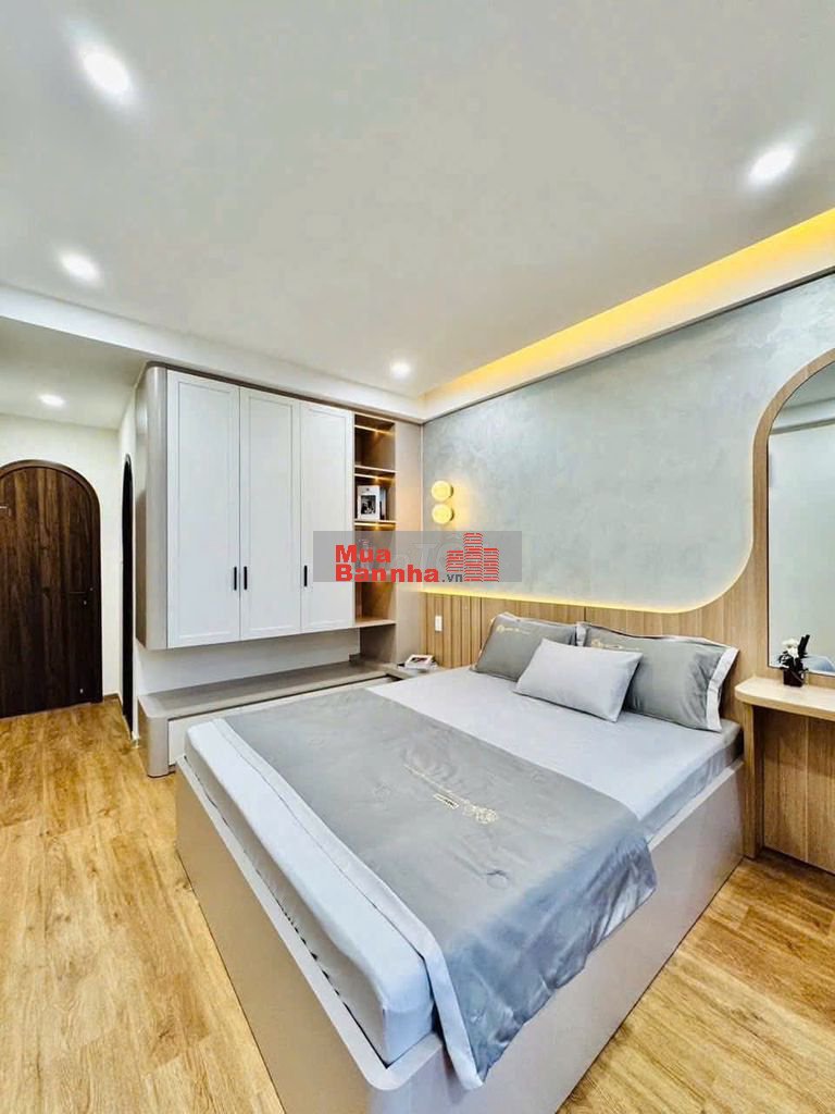 Nhà mới ở ngay Nguyễn Chí Thanh, 36m2, 4 tầng đúc, 3PN ,gần BV Chợ Rẫy