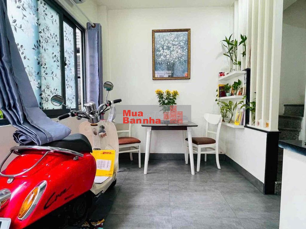 NHÀ ĐẸP Q10- FULL NỘI THẤT- NGANG 4M- 2PN