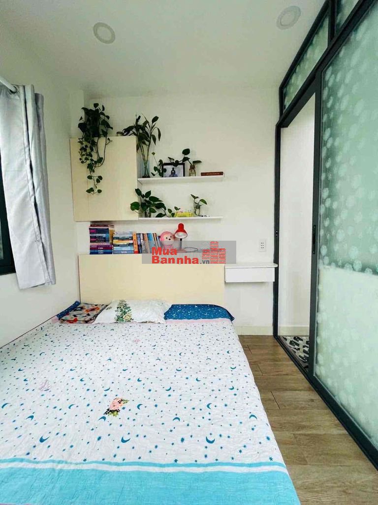 NHÀ ĐẸP Q10- FULL NỘI THẤT- NGANG 4M- 2PN