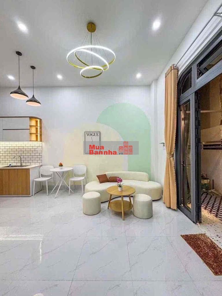 BÁN. NHÀ HẺM 44 ĐƯỜNG CMT8