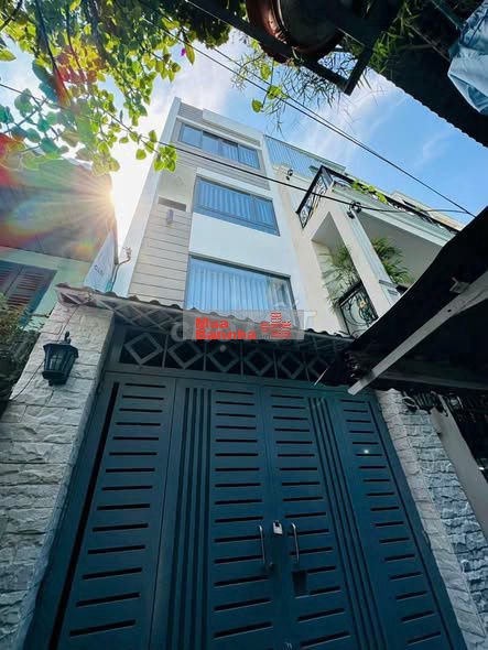 4,68 Tỷ Còn TL ngay chủ bán nhà Nguyễn Duy sát hẻm xe hơi Đúc BTCT