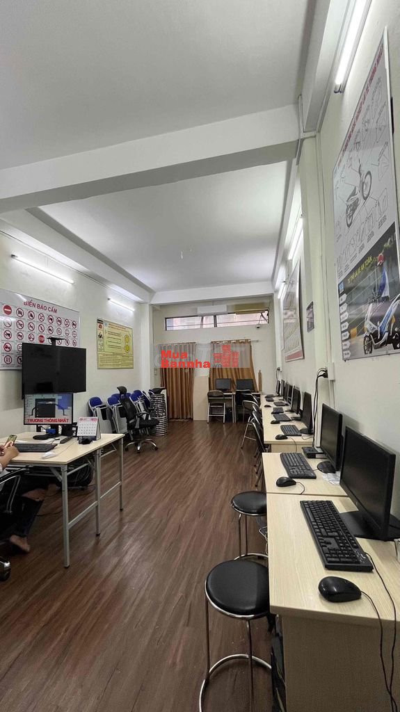 bán nhà mặt tiền đường nguyễn Kim P6Q10