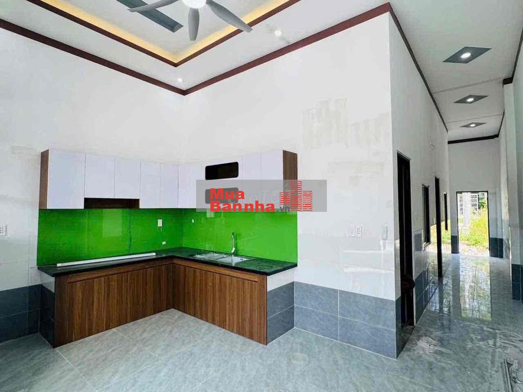 Nhà tại khu công nghiệp visip 2 , gần chợ và trường học , sân đậu ô tô