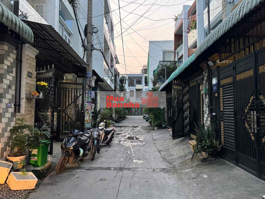 Nhà Bình Tân ( 4,4m x 15m ) 1 trệt 2Lầu, Nhà đẹp