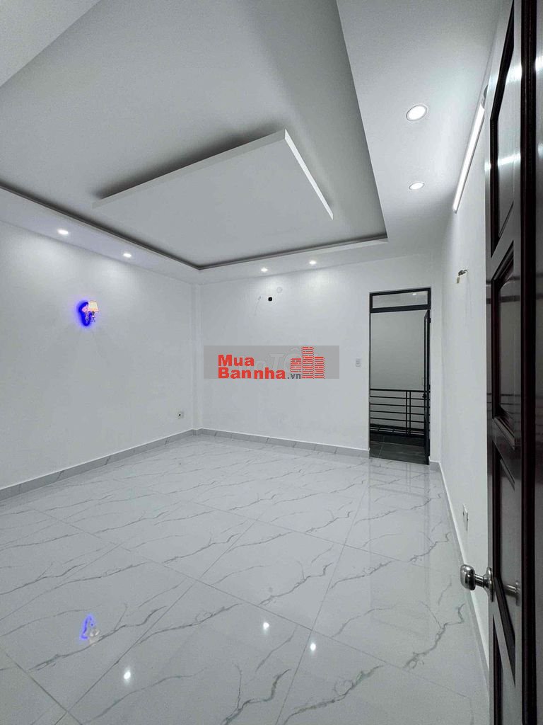 Nhà Bình Tân ( 4,4m x 15m ) 1 trệt 2Lầu, Nhà đẹp
