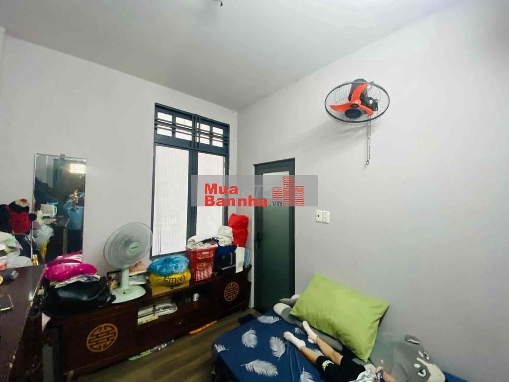 (SỐC) GIẢM GẦN 4 TỶ- CHỈ CÒN NHỈNH 8 TỶ- HẺM XE TẢI- 75m2- NGANG 8.3m