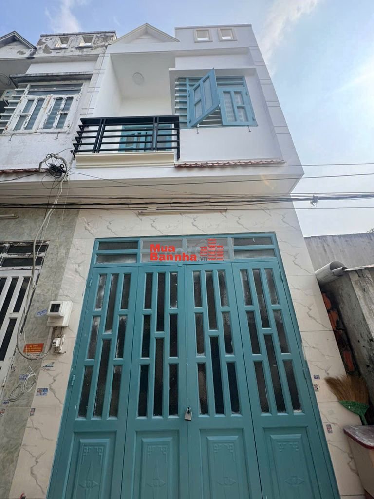 Nhà sổ hồng riêng 2 tỷ 350 Quận 12, không dính quy hoạch