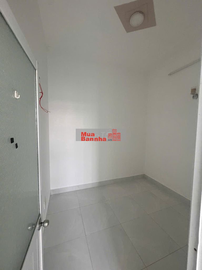 Nhà sổ hồng riêng 2 tỷ 350 Quận 12, không dính quy hoạch