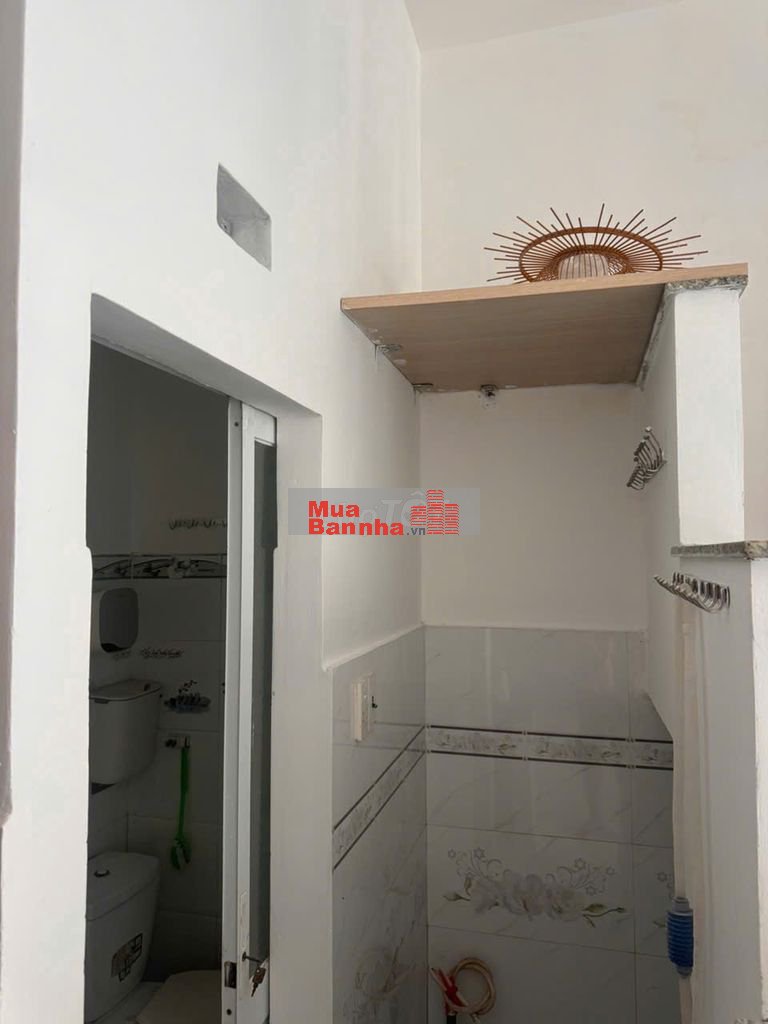 Nhà sổ hồng riêng 2 tỷ 350 Quận 12, không dính quy hoạch