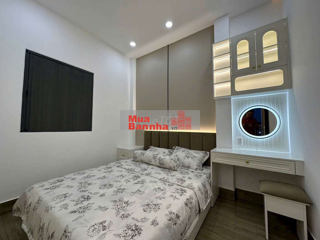 Nhà 2 Lầu Hẻm 1247 Huỳnh Tấn Phát Quận 7