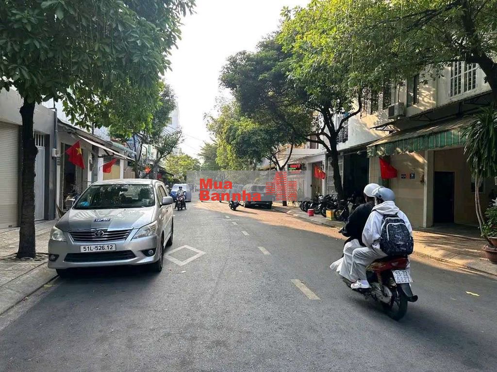 bán nhà mặt tiền
