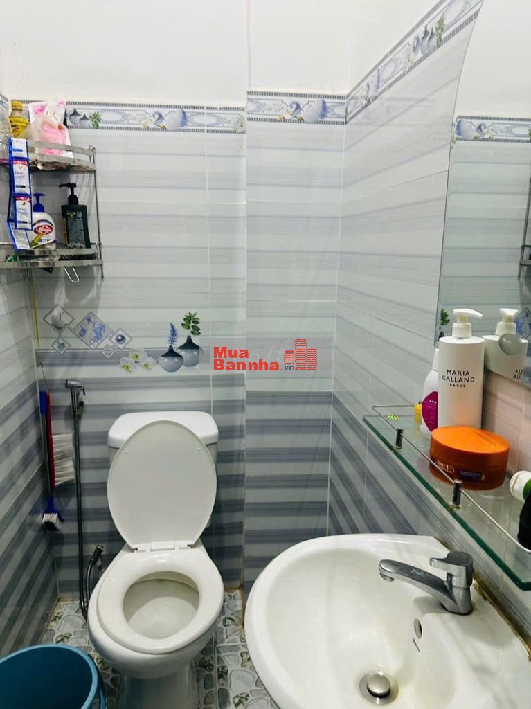 CHỈ 4.2 tỷ hẻm 6m 2 tầng 2PN rộng ở ngay