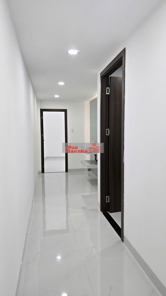 Nhà Trưng Vương 3 ngay Trường CĐ Giao thông vận tải 5.2x18m, 4PN