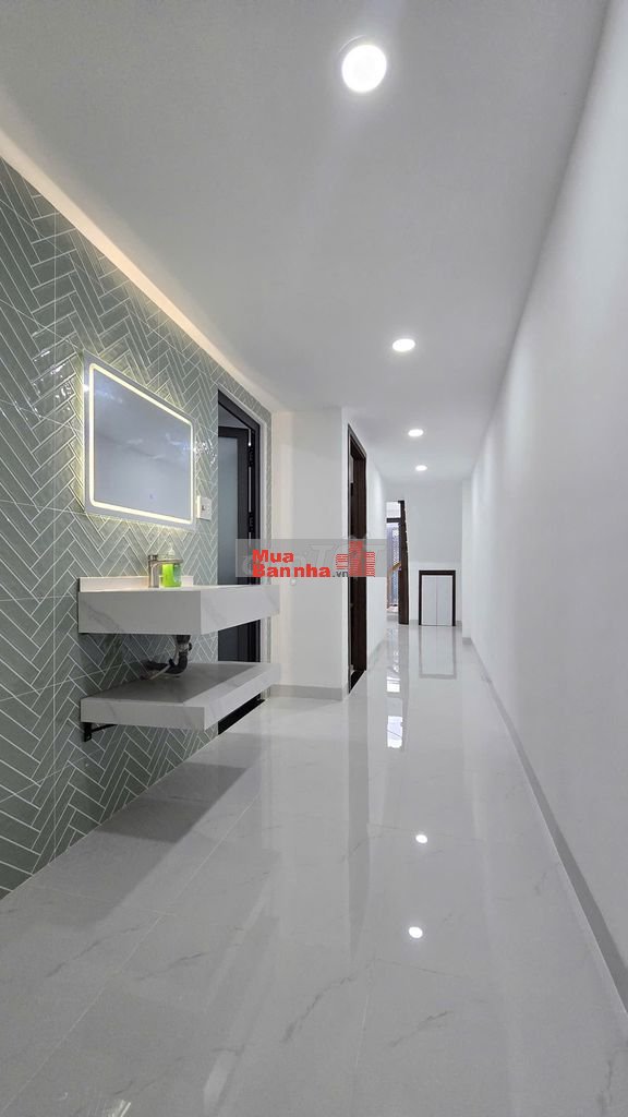 Nhà Trưng Vương 3 ngay Trường CĐ Giao thông vận tải 5.2x18m, 4PN