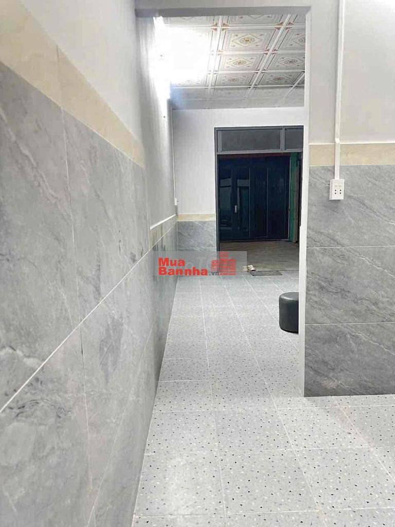Bán gấp nhà 8x8m gần chợ