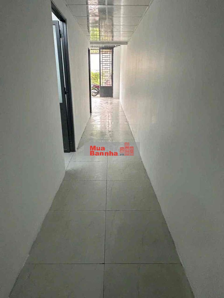 Nhà bán gấp 1 ty 090 triệu