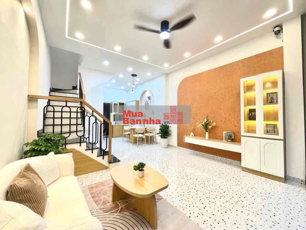 Siêu phẩm nhà 2 tầng 50m2 (4.5m x 11m) - Sát hẻm xe hơi Bùi Đình Túy