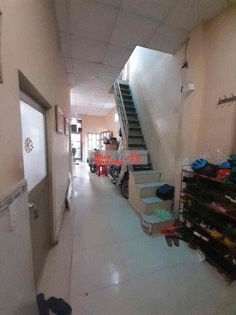 Nhà gần các khu tiện ich
