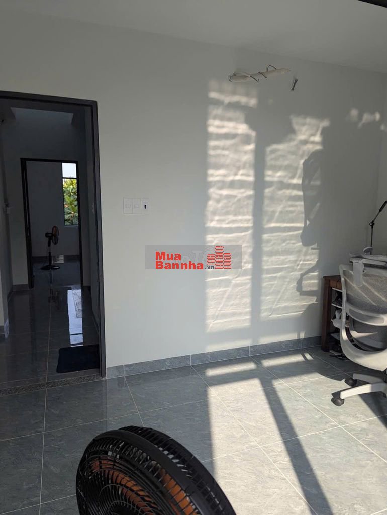 chính chủ bán nhà có sổ hồng, hẻm xe hơi 7m
