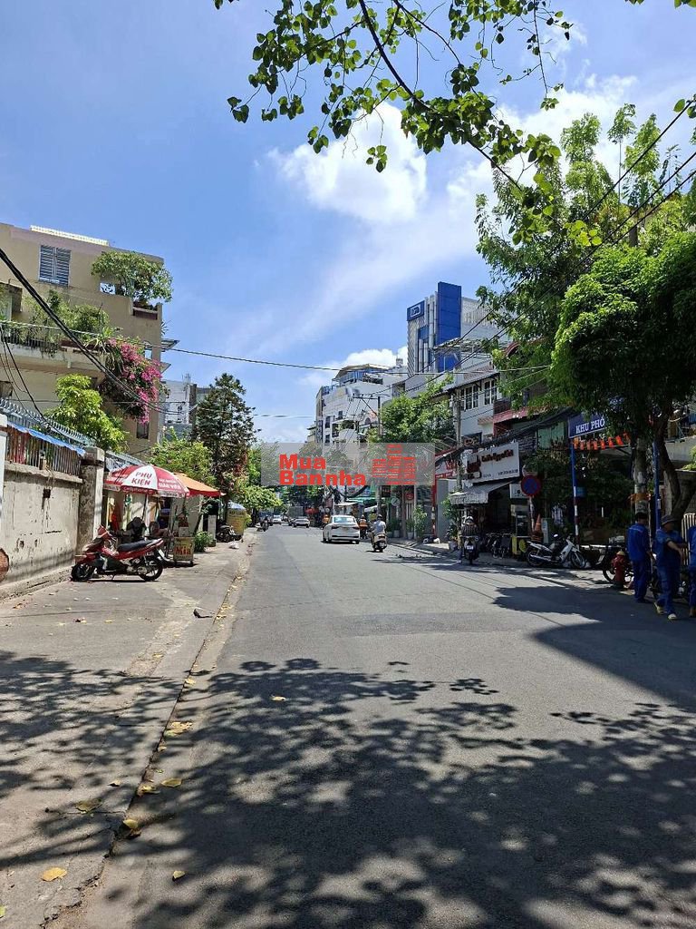 Bán nhà mặt tiền Hồng Hà 6×25 đúc 4 Tầng giáp Trường sơn,Sân bay