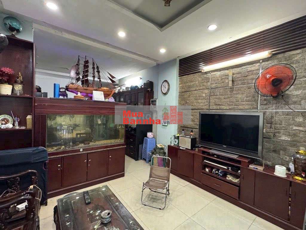 Bán nhà mặt tiền Hồng Hà 6×25 đúc 4 Tầng giáp Trường sơn,Sân bay