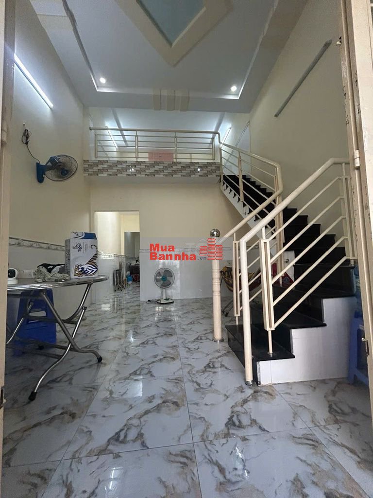 BÁN NHA CẦN GIUỘC LONG AN