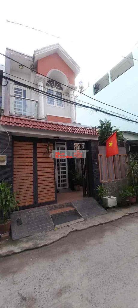 nhà 1/ đường số 10 thông liên khu 5-6, dt 100m2 trệt lầu hẻm 8m thông