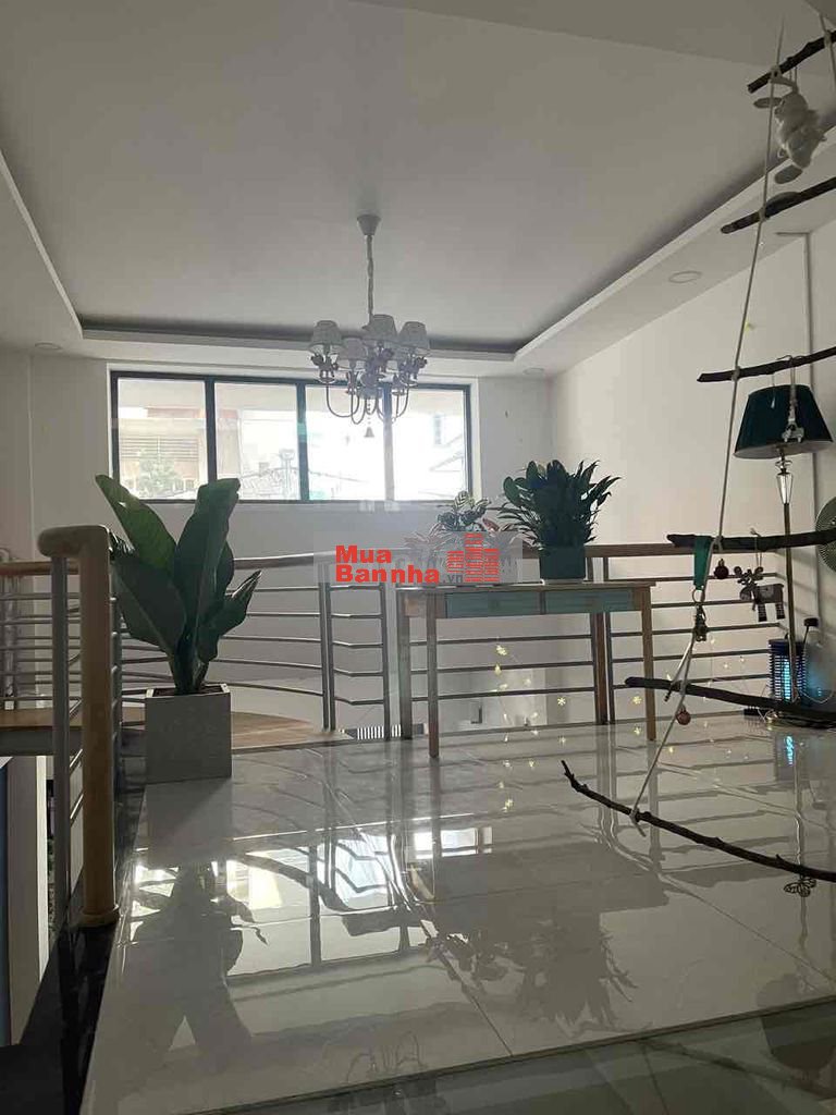 Bán nhà hẻm xe tải Nguyễn Bặc chợ Phạm Văn Hai