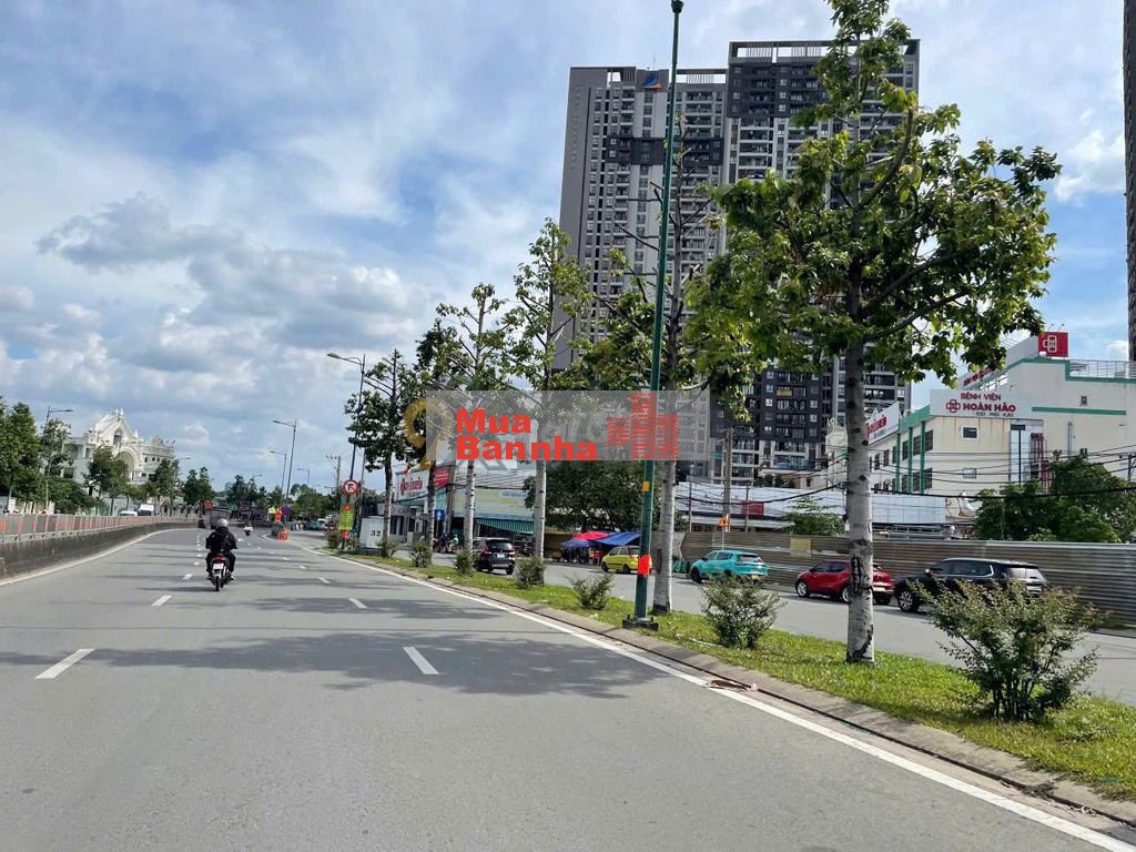 4,6 TỶ SỞ HỮU NGAY NHÀ DIỆN TÍCH 87,8 M2, NGANG 5,75 MÉT, HẺM ĐẸP