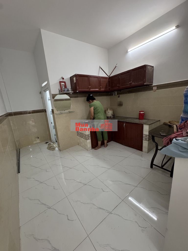 Kẹt tiền bán nhà chính chủ