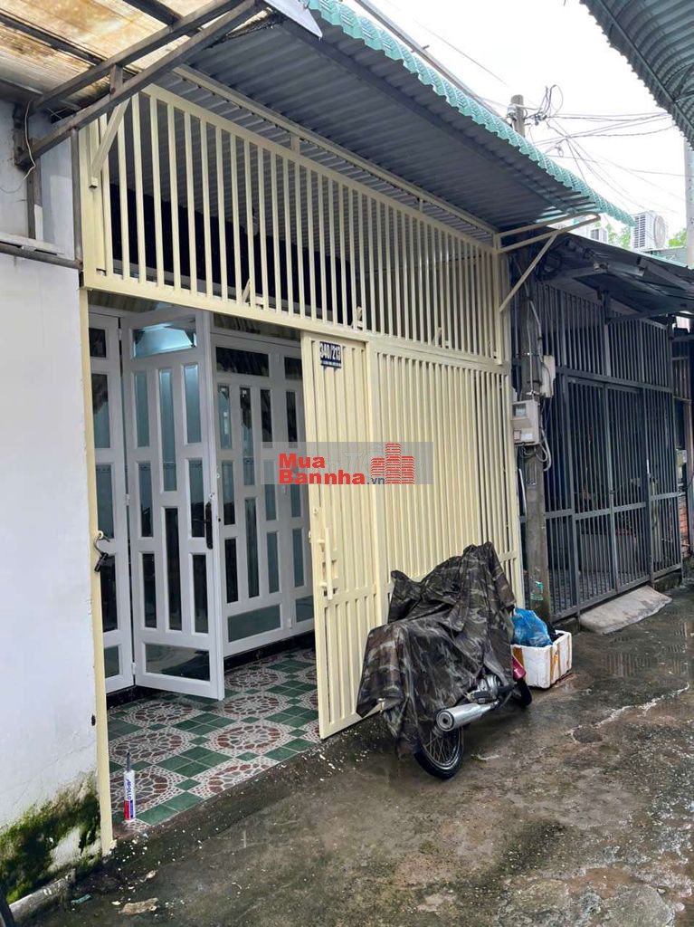 NHÀ ĐÚC LỬNG DT 4M x 15M