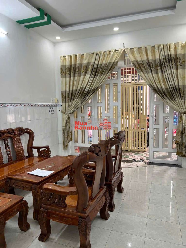 NHÀ ĐÚC LỬNG DT 4M x 15M