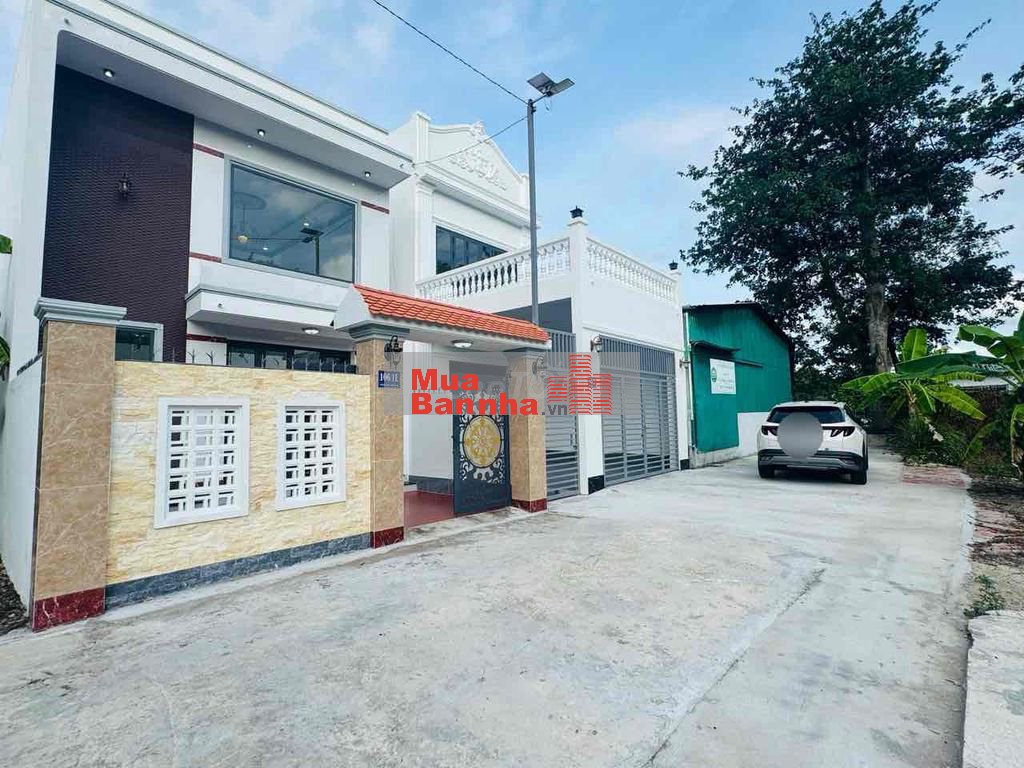 CÓ 2 căn KHU HÀNH CHÍNH cách chỉ 50m đi làm quá tiện! ib giá từng căn