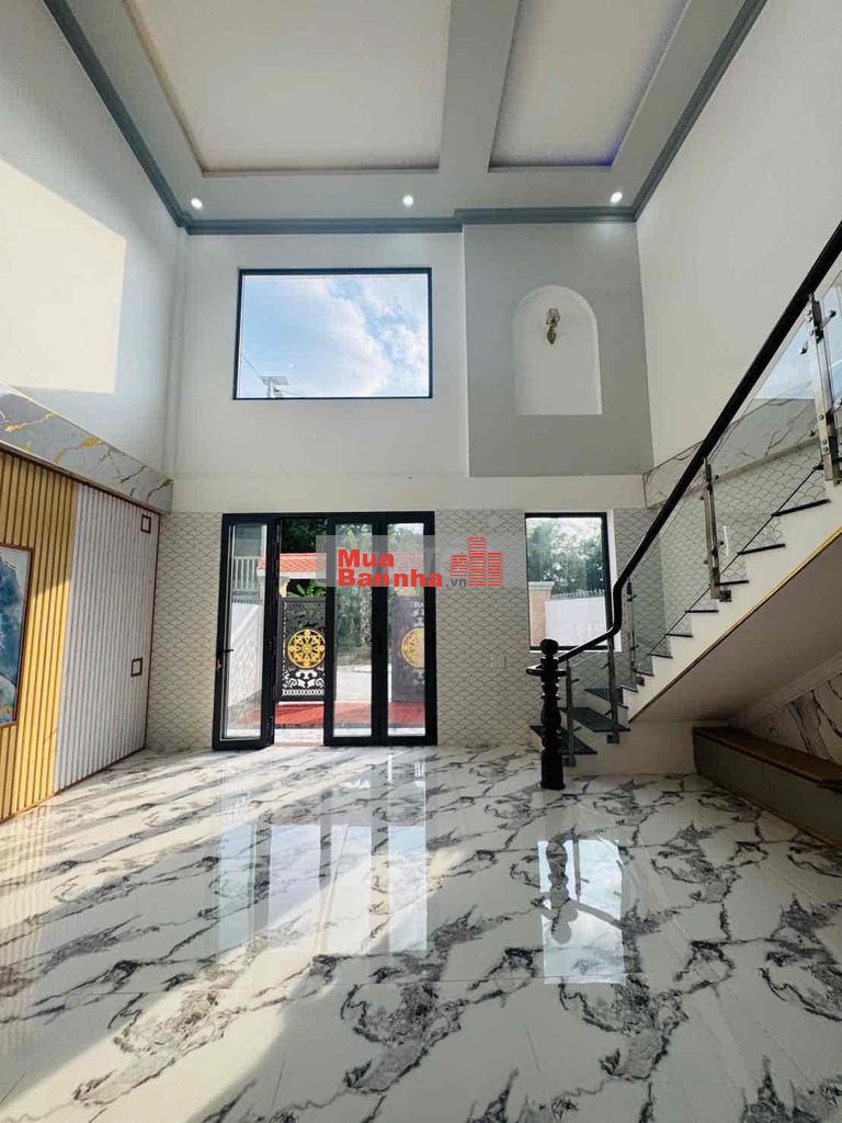 CÓ 2 căn KHU HÀNH CHÍNH cách chỉ 50m đi làm quá tiện! ib giá từng căn