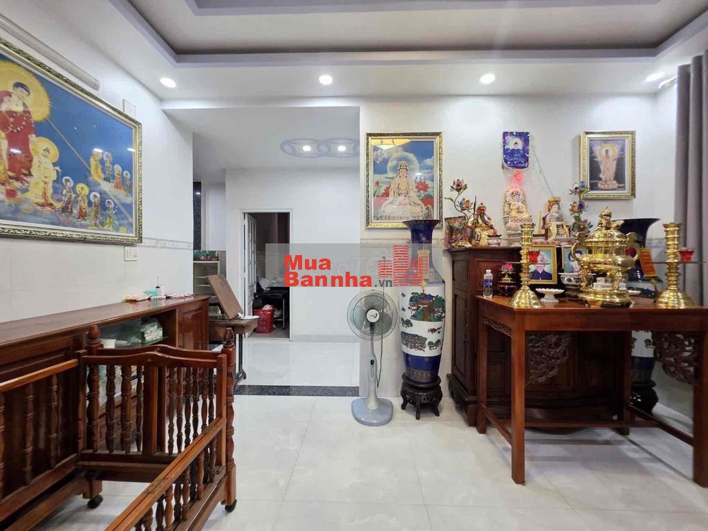 MT 15m có Thang Máy, 4 tầng , Hoàng Lê Kha, 800m2.