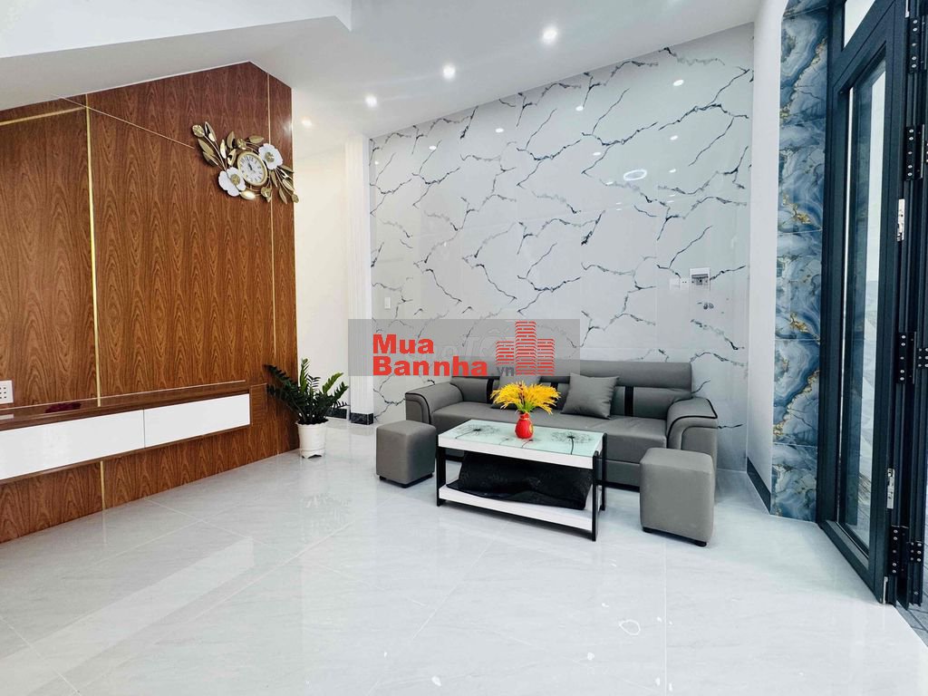 NHÀ TRỆT LẦU KHU DÂN CƯ PHƯỜNG 9 gần công viên