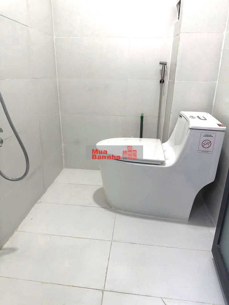 Nhà 3 phòng ngủ - Hẻm 4M - Gần Cầu Chà Và