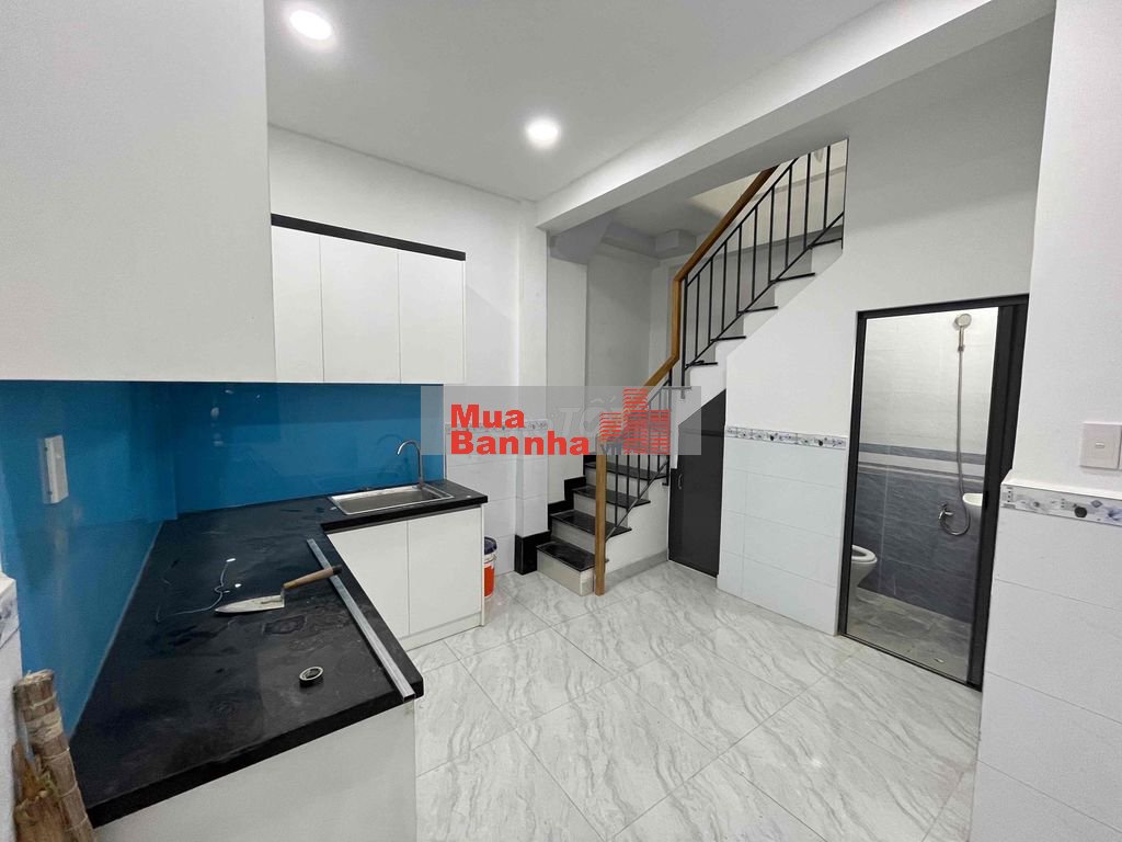 Chính chủ cần bán nhà Âu Cơ gồm 1lầu 1lửng sổ hồng hẻm xe máy thông tạ