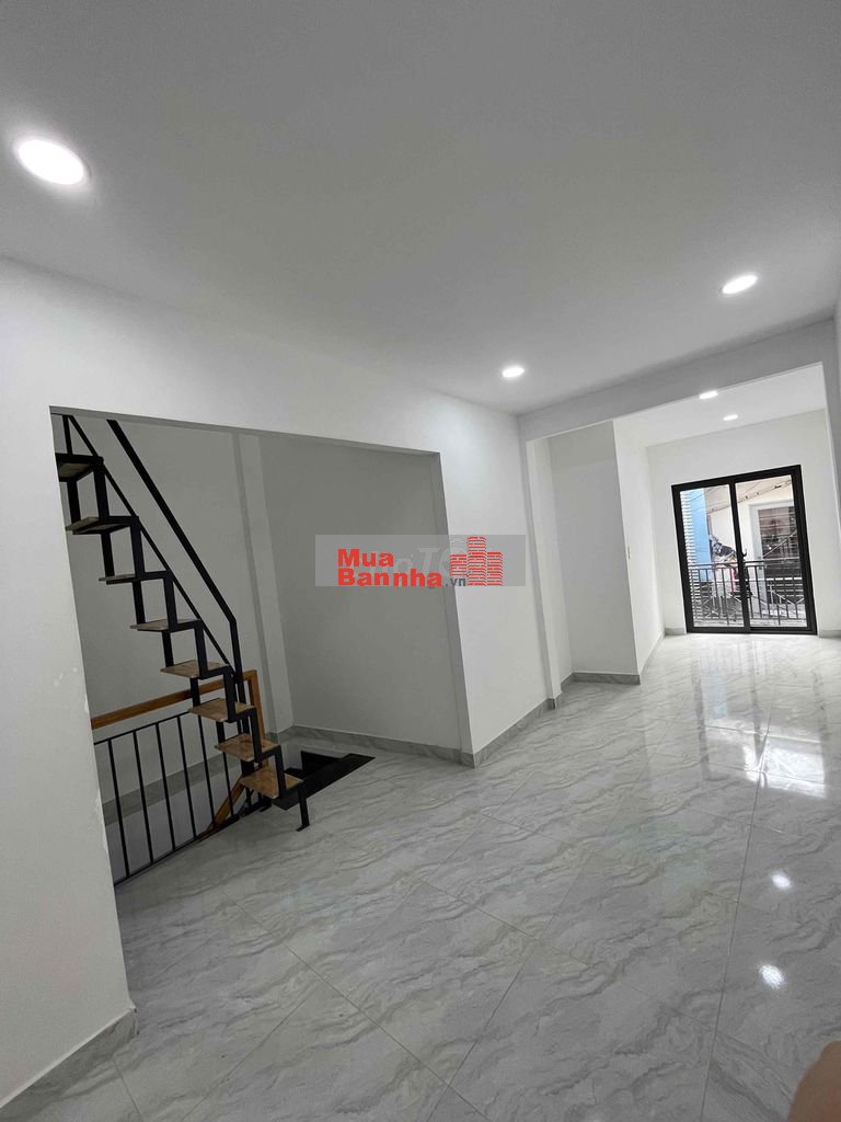 Chính chủ cần bán nhà Âu Cơ gồm 1lầu 1lửng sổ hồng hẻm xe máy thông tạ