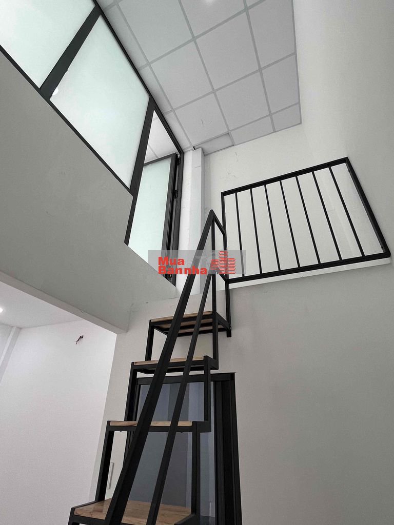 Chính chủ cần bán nhà Âu Cơ gồm 1lầu 1lửng sổ hồng hẻm xe máy thông tạ
