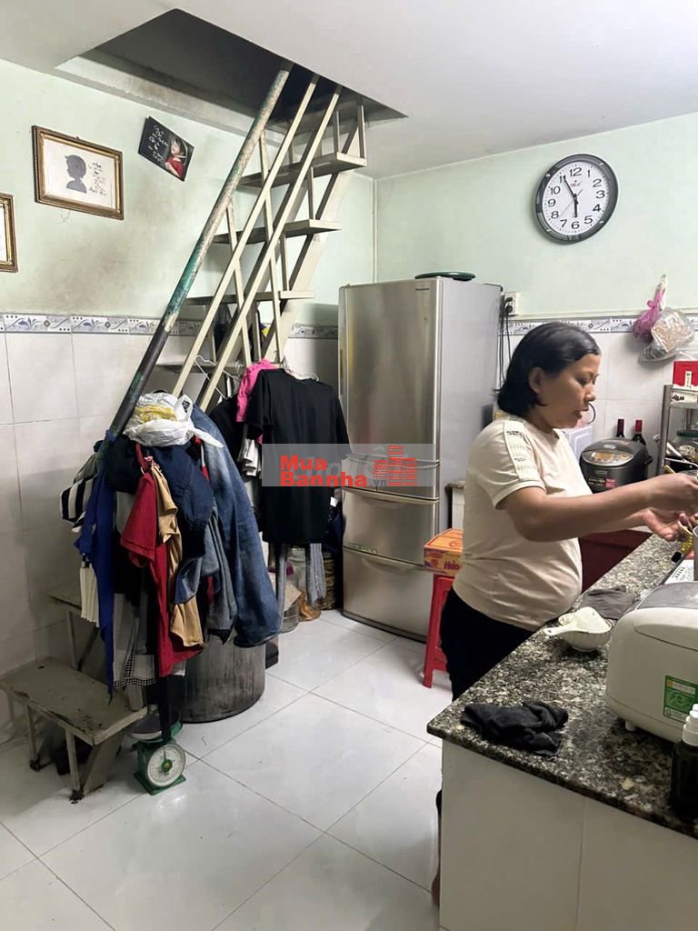 chính chủ cần bán nhà hẻm nguyễn văn quá q12