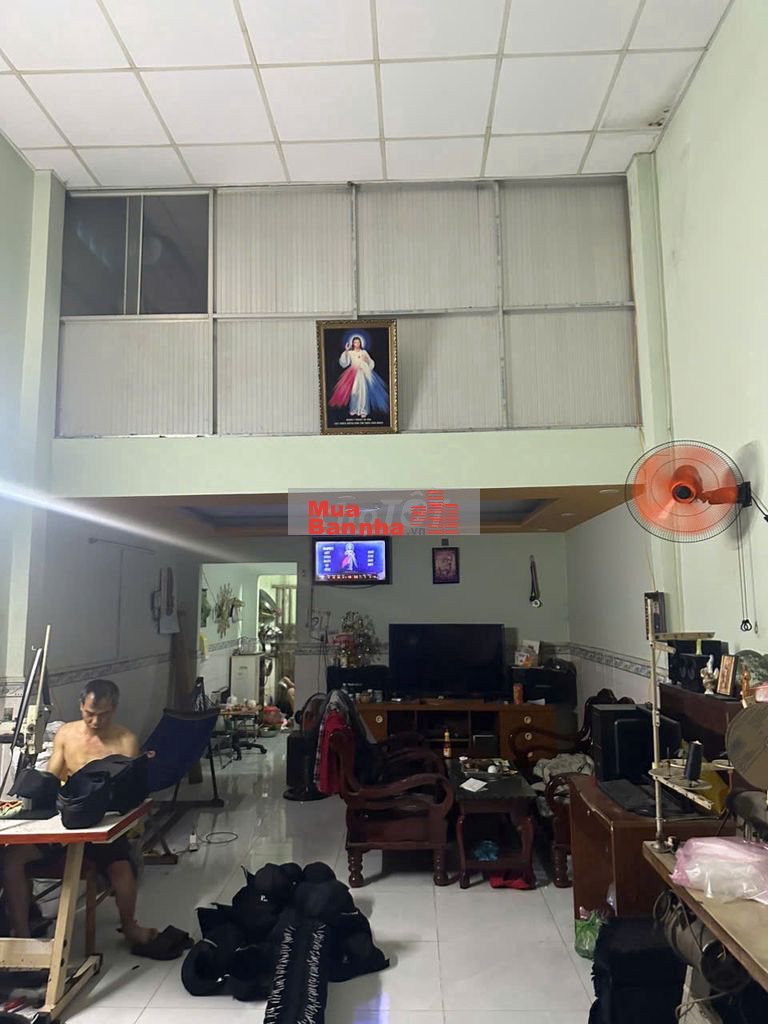 chính chủ cần bán nhà hẻm nguyễn văn quá q12