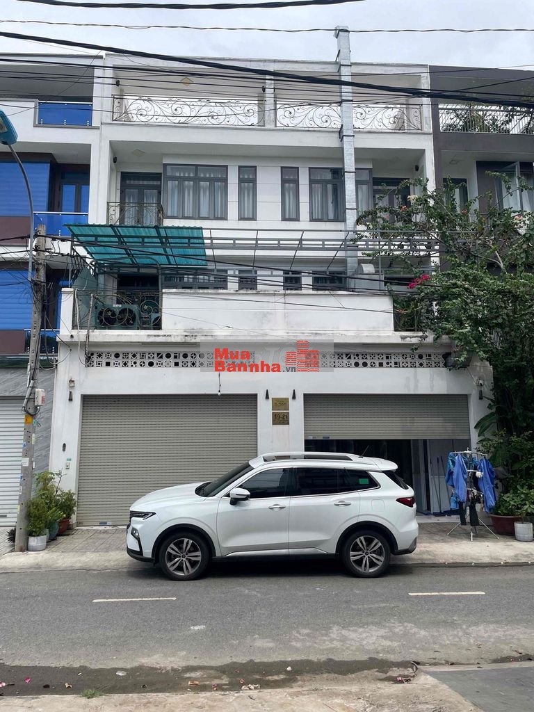 bán cặp nhà liền kề 575m2 sàn tiện làm căn hộ dịch vụ