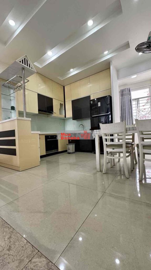 NHÀ MẶT TIỀN ĐƯỜNG 28 cách bệnh viện Lê Văn Thịnh tầm 300m - 4 Tầng