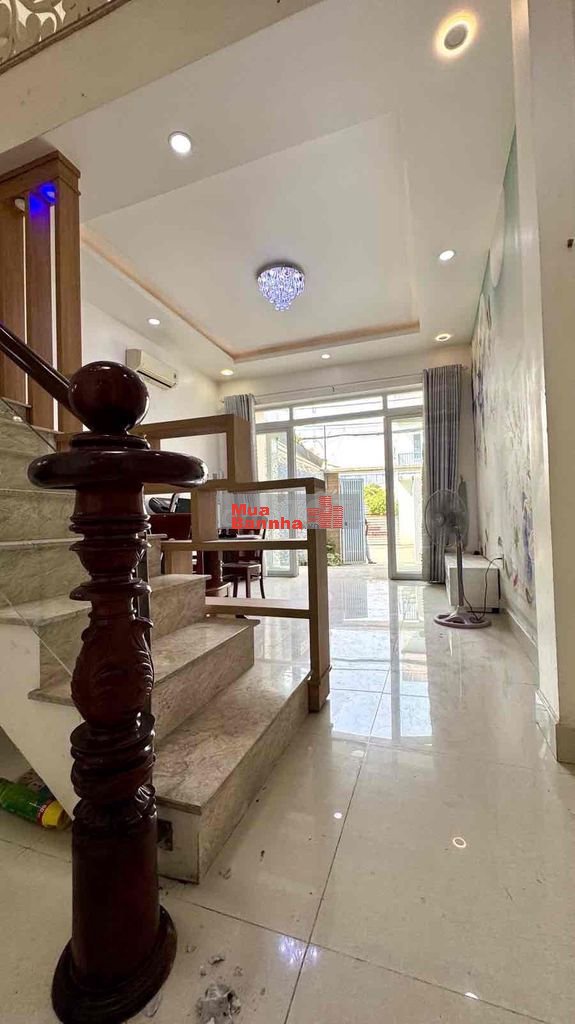 NHÀ MẶT TIỀN ĐƯỜNG 28 cách bệnh viện Lê Văn Thịnh tầm 300m - 4 Tầng